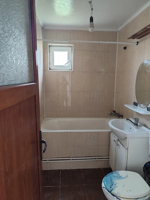 Vând apartament 2 camere in Roșiorii de Vede  - imagine 4