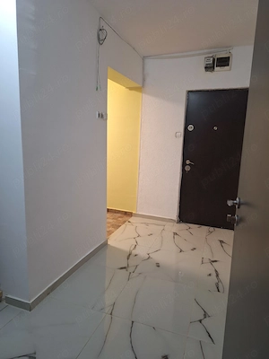 Închiriez apartament cu o cameră  - imagine 2