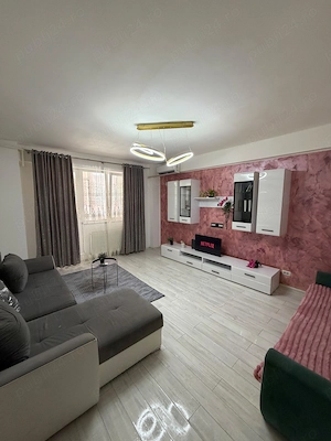 Închiriez  regim hotelier apartament cu doua camere decomandate Militari Rezistent 