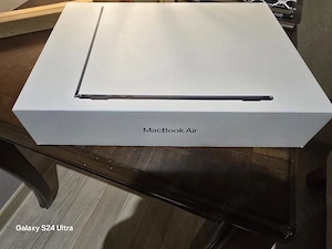 Vând MacBook Air M2 (2022) Midnight   Impecabil + Cutie & Factură