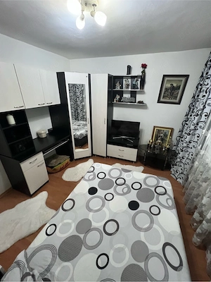 Închiriez apartament regim hotelier,zona centrală - imagine 2