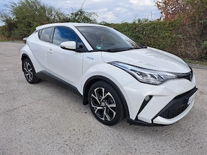 Toyota. C-HR.  2020