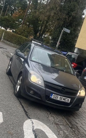 Opel Astra 2008 1,6 benzină  - imagine 2