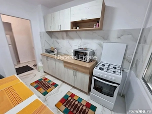 Apartament 2 camere metrou lângă scară etaj intermediar Trapezului - imagine 7