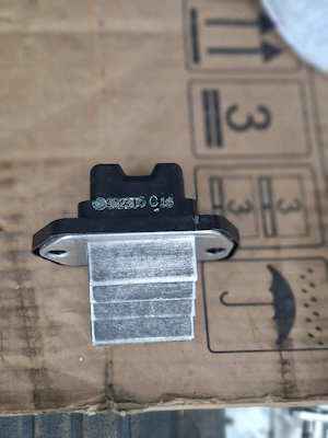 Rezistenta trepte ventilator honda frv/ civic