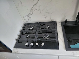 Vând plită incororabilă pe gaz Samsung