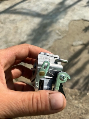 Vând carburator STIHL zeamă original  DE LA MODEL 181 171 SAU 211 - imagine 4