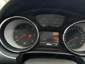 Opel Astra 1.6 diesel automată 2019 - imagine 8