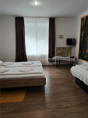 Casa in Hunedoara, central - imagine 4