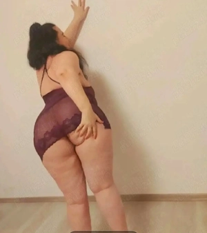  cu forme frumoase vino in compania mea 