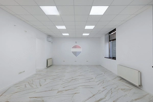 Spațiu comercial de 100mp de închiriat în zona Ultracentral - imagine 2