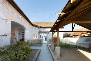 Casă / Vilă cu 4 camere de vânzare în zona Central - Nădlac - imagine 4