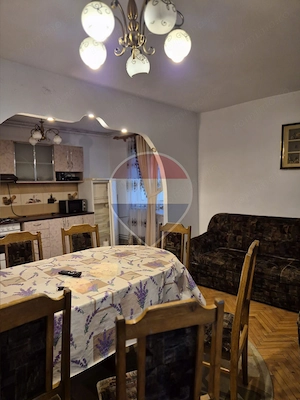 Apartament cu 4 camere de vânzare în zona Central - imagine 10