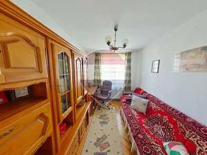 Apartament cu 4 camere de vânzare! 85 Mp+ Garaj! - imagine 9