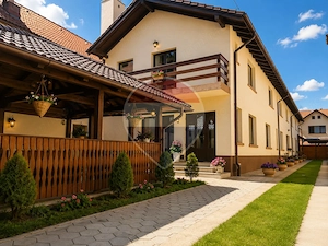 COMISION 0% | PENSIUNE CU 14 CAMERE | ULTRACENTRAL, SUB CETATEA RÂȘNOV
