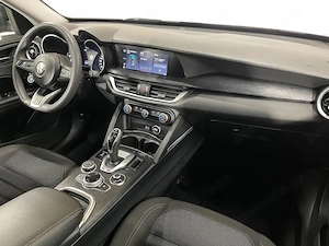 Alfa Romeo Stelvio - imagine 8