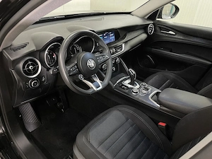 Alfa Romeo Stelvio - imagine 5