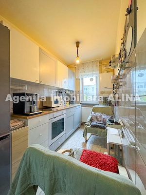 Apartament 2 camere LA CHEIE, in Mun. Deva, Jud. HD, str. Armatei, 38 mp, etaj 3. - imagine 3