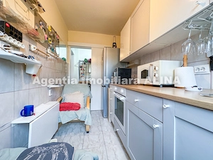 Apartament 2 camere LA CHEIE, in Mun. Deva, Jud. HD, str. Armatei, 38 mp, etaj 3. - imagine 5