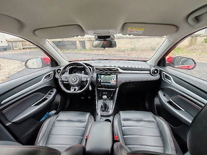 SUV MG zs Luxury 2024 
