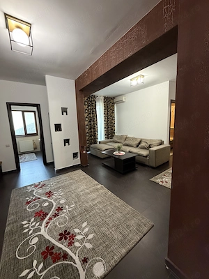 Apartament in bloc nou cu 2 camere,zona Gara,mobilat si utilat complet> - imagine 2