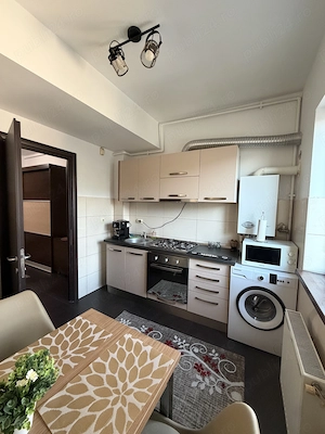 Apartament in bloc nou cu 2 camere,zona Gara,mobilat si utilat complet> - imagine 9