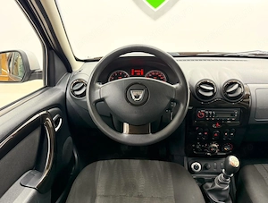 Dacia Duster 1.6 16V 4x4 - imagine 14