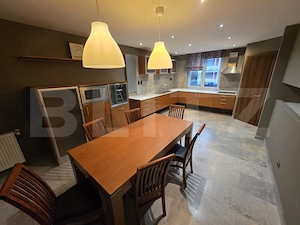 Casă 5 camere,  Garaj dublu • Curte privată • Saună