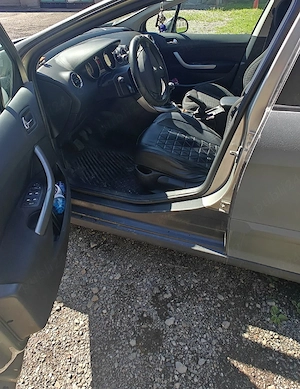 Peugeot 307 SW 1.6 HDi 109 CP   2009 - imagine 8