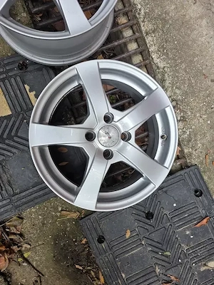 Jante aliaj Dezent Dacia, Renault, VW, Opel, Hyundai i20, Kia Rio, Toyota Yaris, Suzuki Swift. - imagine 2