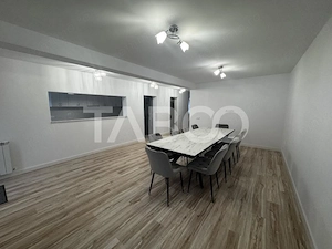 Casa individuala de inchiriat 6 camere 3 bai curte Tineretului Sibiu