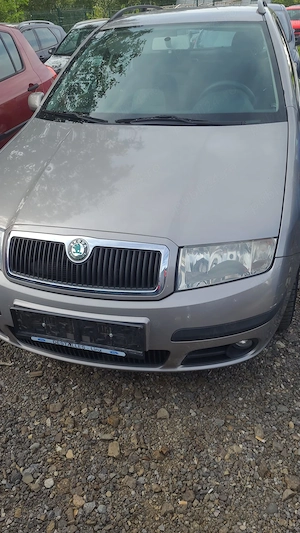 Vând/dezmembrez skoda fabia