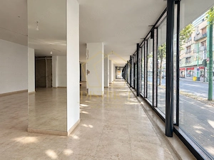 Spațiu Comercial Ultracentral | Trafic Intens | Poziție Premium - imagine 2