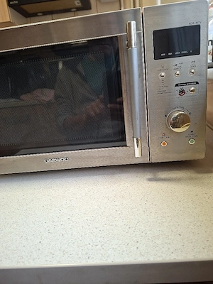 cuptor microunde DAEWOO
