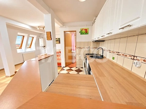 Apartament de vanzare 4 camere mansarda Vasile Aaron Sibiu - imagine 15