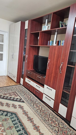 Închiriez  apartament vest 2 camere - imagine 2