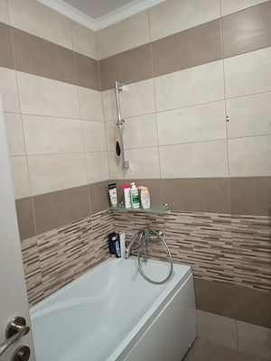 Inchiriez ap 2 camere in Dandu Pietros bloc 2019 et.2 din 4 60mp 375ero luna - imagine 9