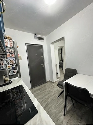 Apartament cu 3 camere etaj 6 zona Calea Sagului amenajat integral - imagine 2
