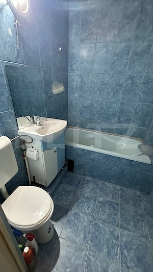 Garsonieră în Centrul Orașului – Oportunitate de Personalizare și Investiție! - imagine 5