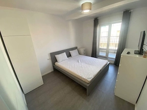 Apartament spatios cu 2 camere, terasa si parcare  - imagine 2