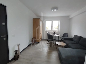 Garsoniera complect renovata