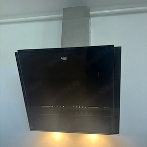 Hotă decorativă înclinată Beko BHCA63741BHSI, 60 cm
