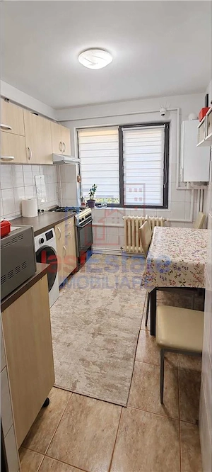 Apartament 2 camere decomandat Bd Alexandru cel Bun - imagine 3