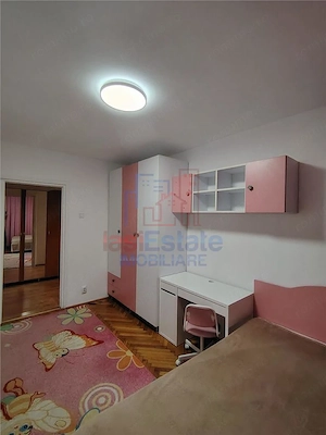Apartament 2 camere decomandat parter zona Alexandru cel Bun - imagine 4