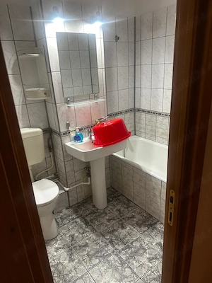 apartament 3 camere etaj 1 zona PORT - imagine 5