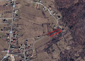 Teren intravilan 3.000 mp în Păun   utilități la poartă, lângă pădure