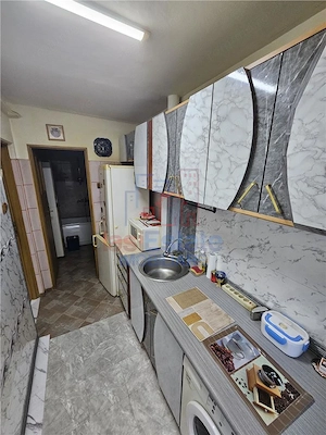 Apartament 3 camere etaj intermediar - Podu Ros - Racovita - imagine 6