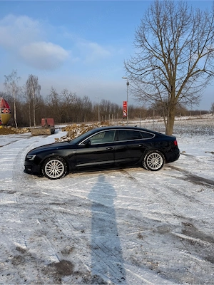Audi A5 2.0 TDI Quattro - imagine 8