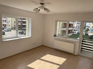 Inchiriez apartament 2 camere