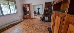 Casă cu PERSONALITATE, curte GENEROASĂ şi potenţial MARE    Beiuş, str. Alexandru Ioan Cuza - imagine 4